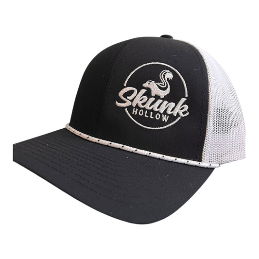 Skunk Hollow - Black/White